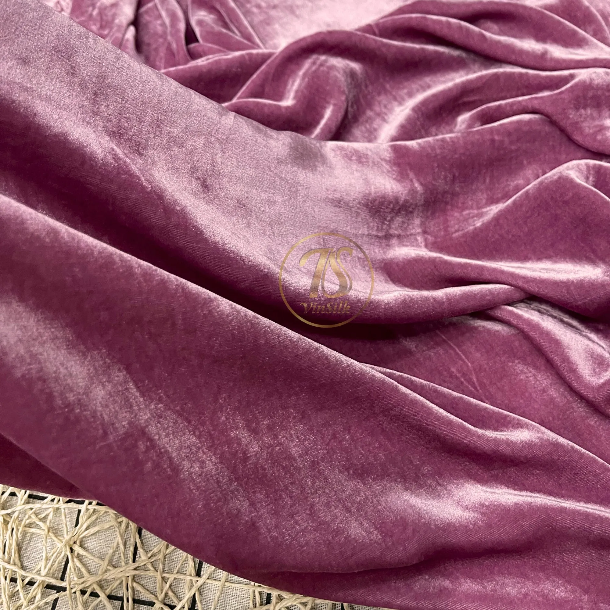 100% MULBERRY SILK VELVET fabric by the yard - Light pink silk velvet - Luxury Silk Velvet for Dress, Skirt, High End Garment - Silk for sewing