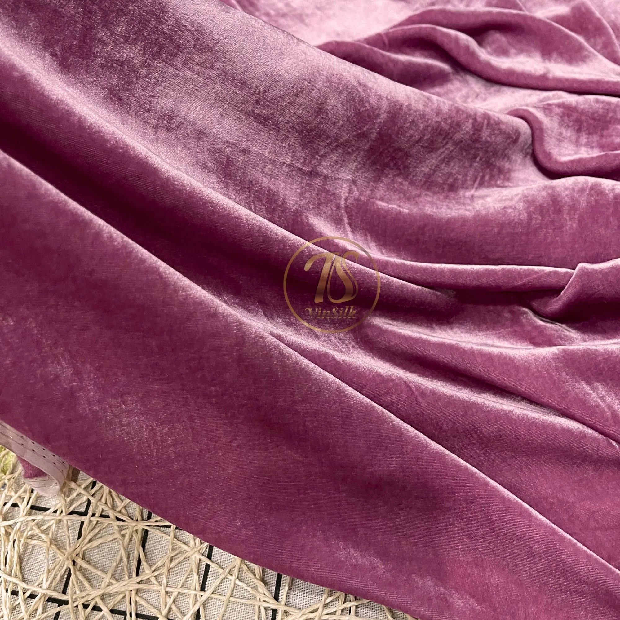 100% MULBERRY SILK VELVET fabric by the yard - Light pink silk velvet - Luxury Silk Velvet for Dress, Skirt, High End Garment - Silk for sewing