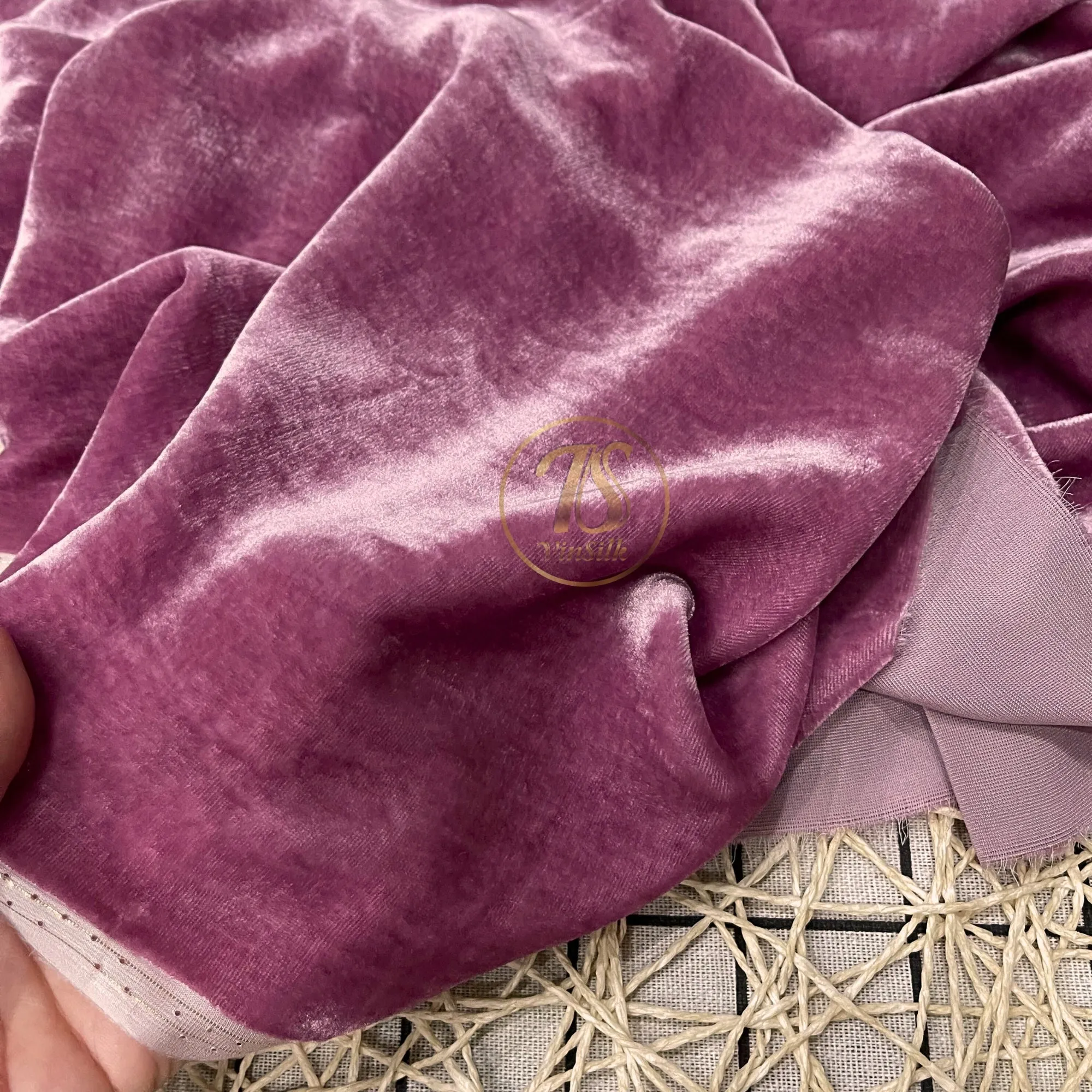 100% MULBERRY SILK VELVET fabric by the yard - Light pink silk velvet - Luxury Silk Velvet for Dress, Skirt, High End Garment - Silk for sewing