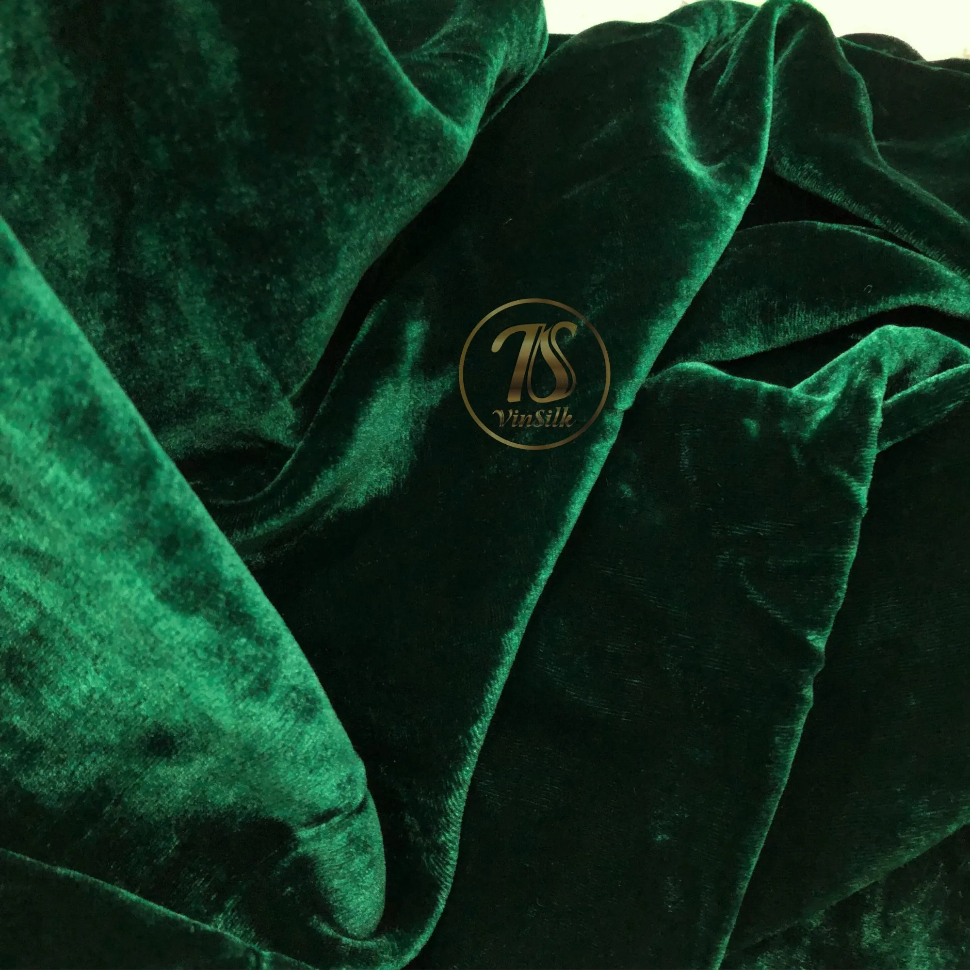 100% MULBERRY SILK VELVET fabric by the yard - Luxury Silk Velvet for Dress, Skirt, High End Garment - Silk apparel fabric - Green silk velvet