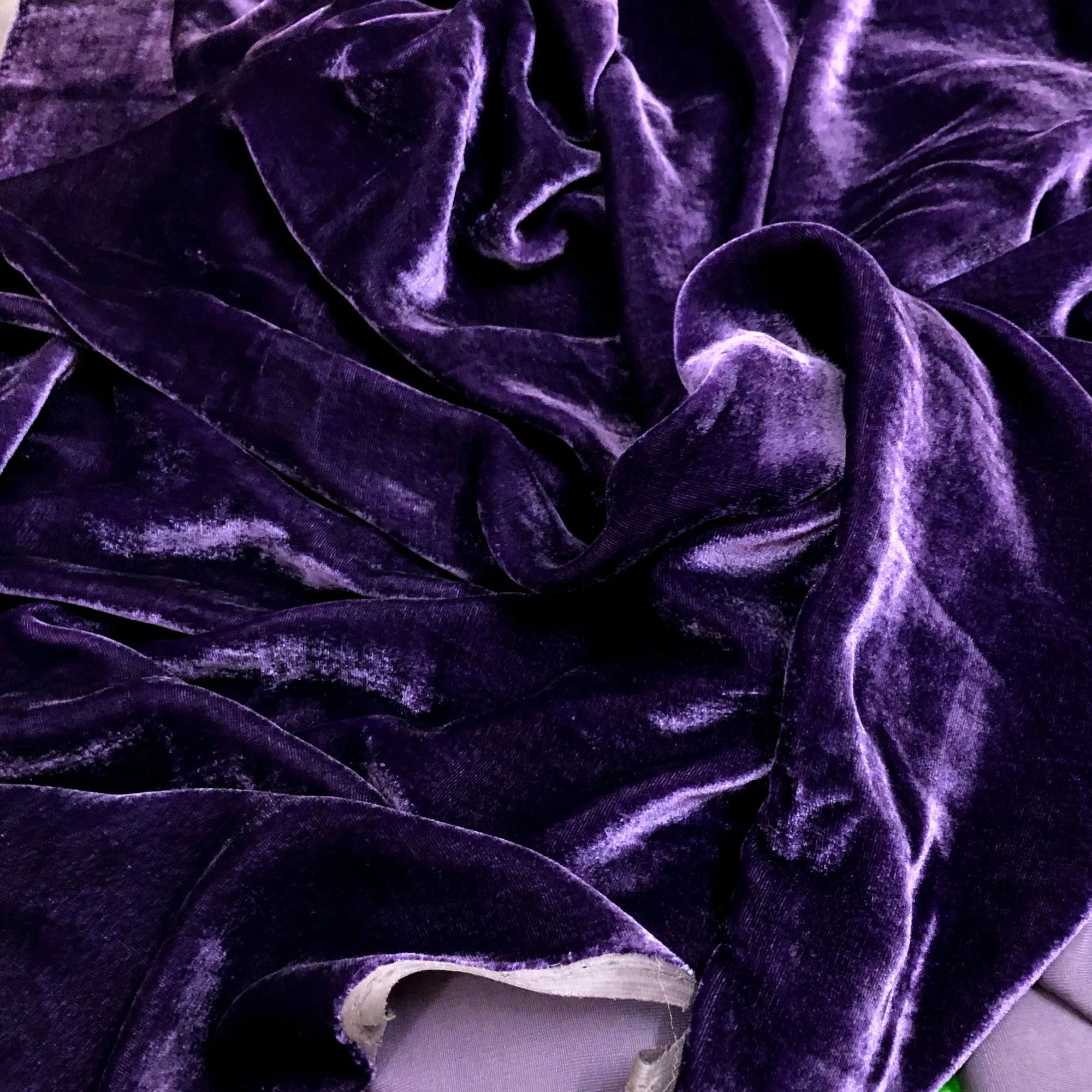 100% MULBERRY SILK VELVET fabric by the yard - Luxury Silk Velvet for Dress, Skirt, High End Garment - Silk apparel fabric - Purple silk velvet - Purple color