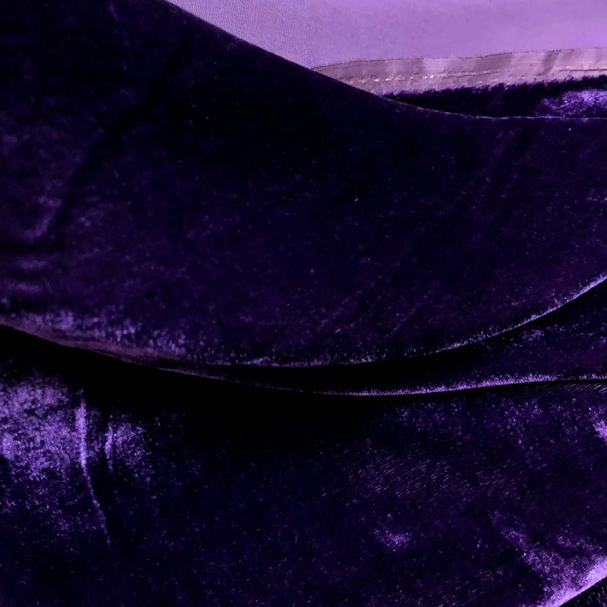 100% MULBERRY SILK VELVET fabric by the yard - Luxury Silk Velvet for Dress, Skirt, High End Garment - Silk apparel fabric - Purple silk velvet - Purple color