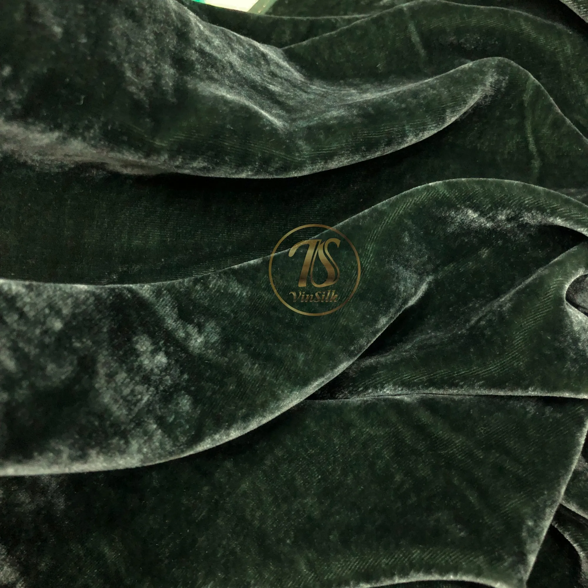 100% MULBERRY SILK VELVET fabric by the yard - Luxury Silk Velvet for Dress, Skirt, High End Garment - Silk for sewing - Green silk velvet