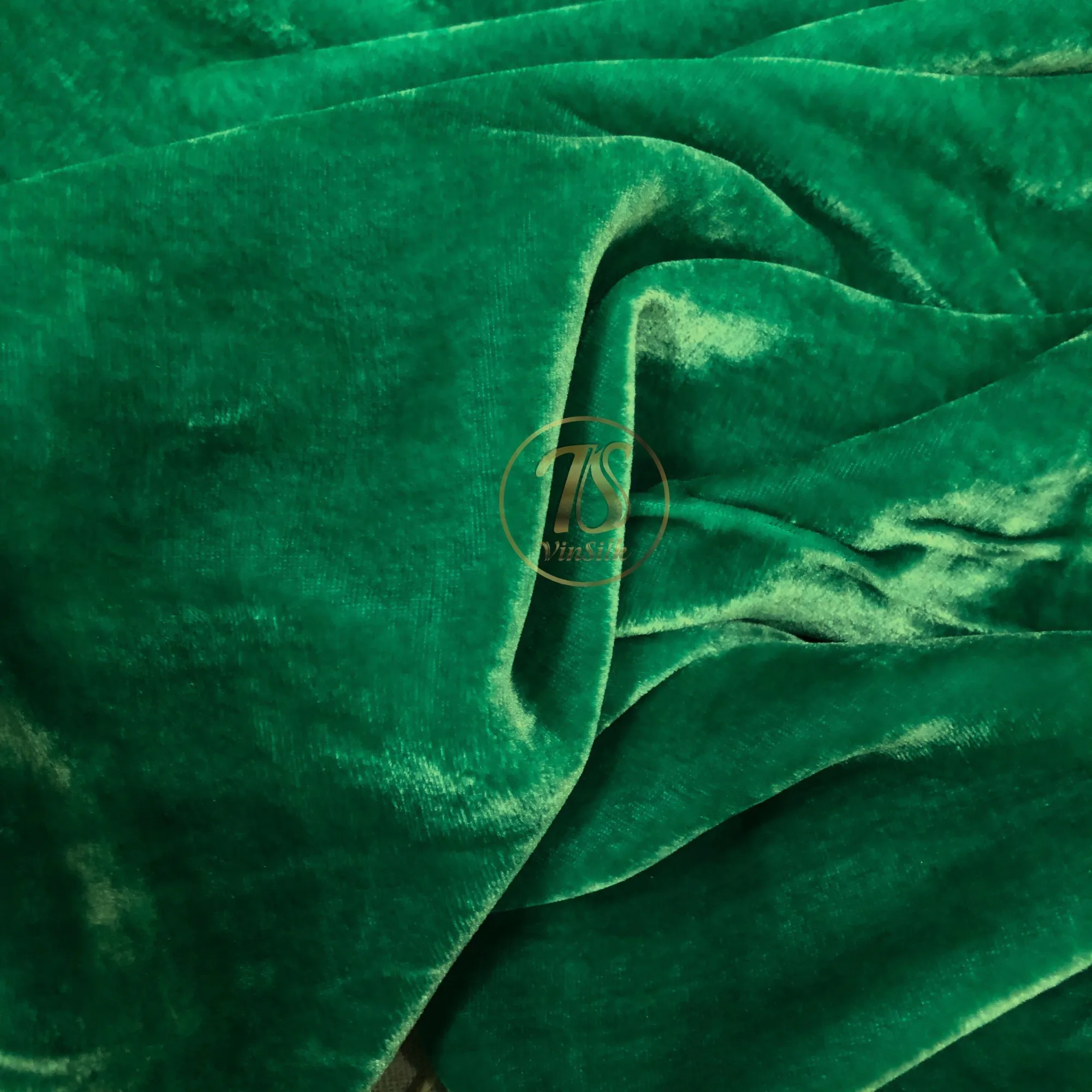 100% MULBERRY SILK VELVET fabric by the yard - Silk Velvet for Dress, Skirt, High End Garment - Silk apparel fabric - Green velvet