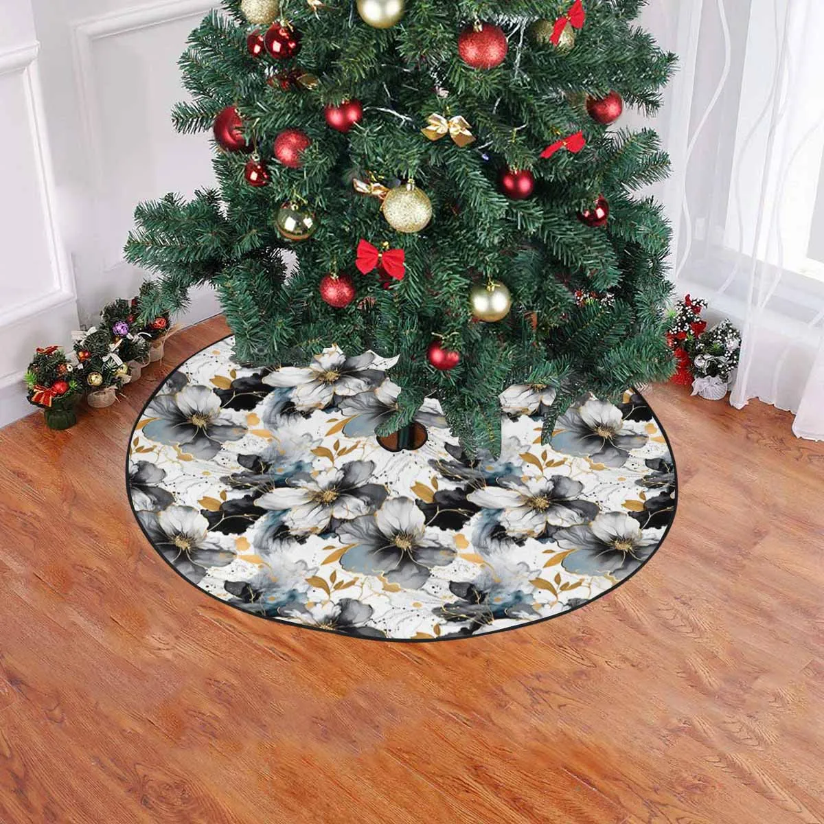 Black White and Gold  Christmas Tree Skirt