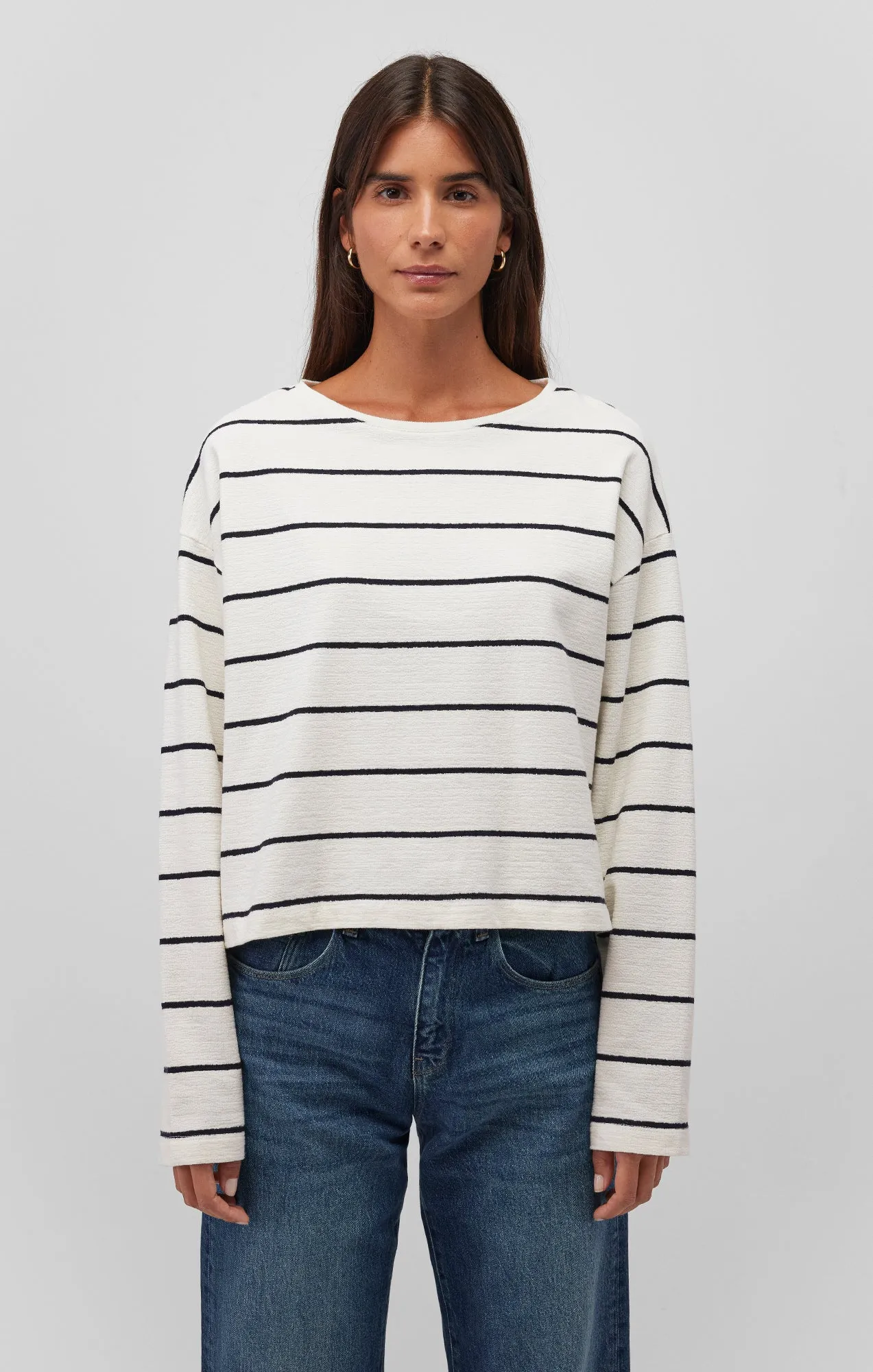 BOAT NECK SWEATER IN DRESS BLUE STRIPE