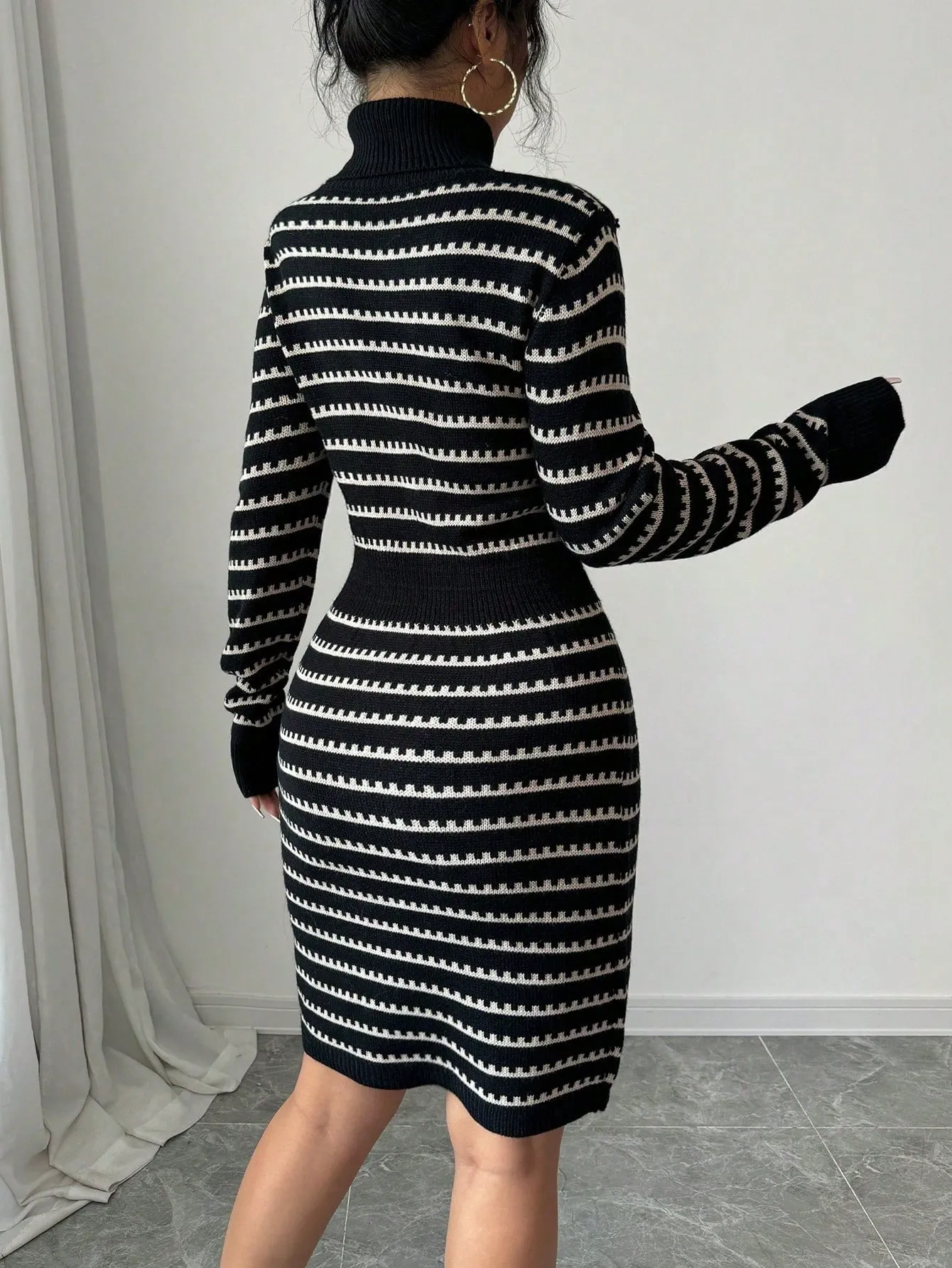 Elegant Contrast Color Waist Fitted Sweater Dress