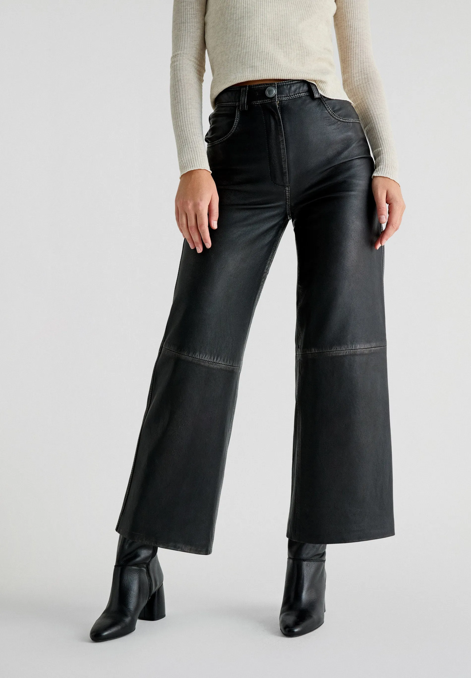 LEATHER CULOTTES