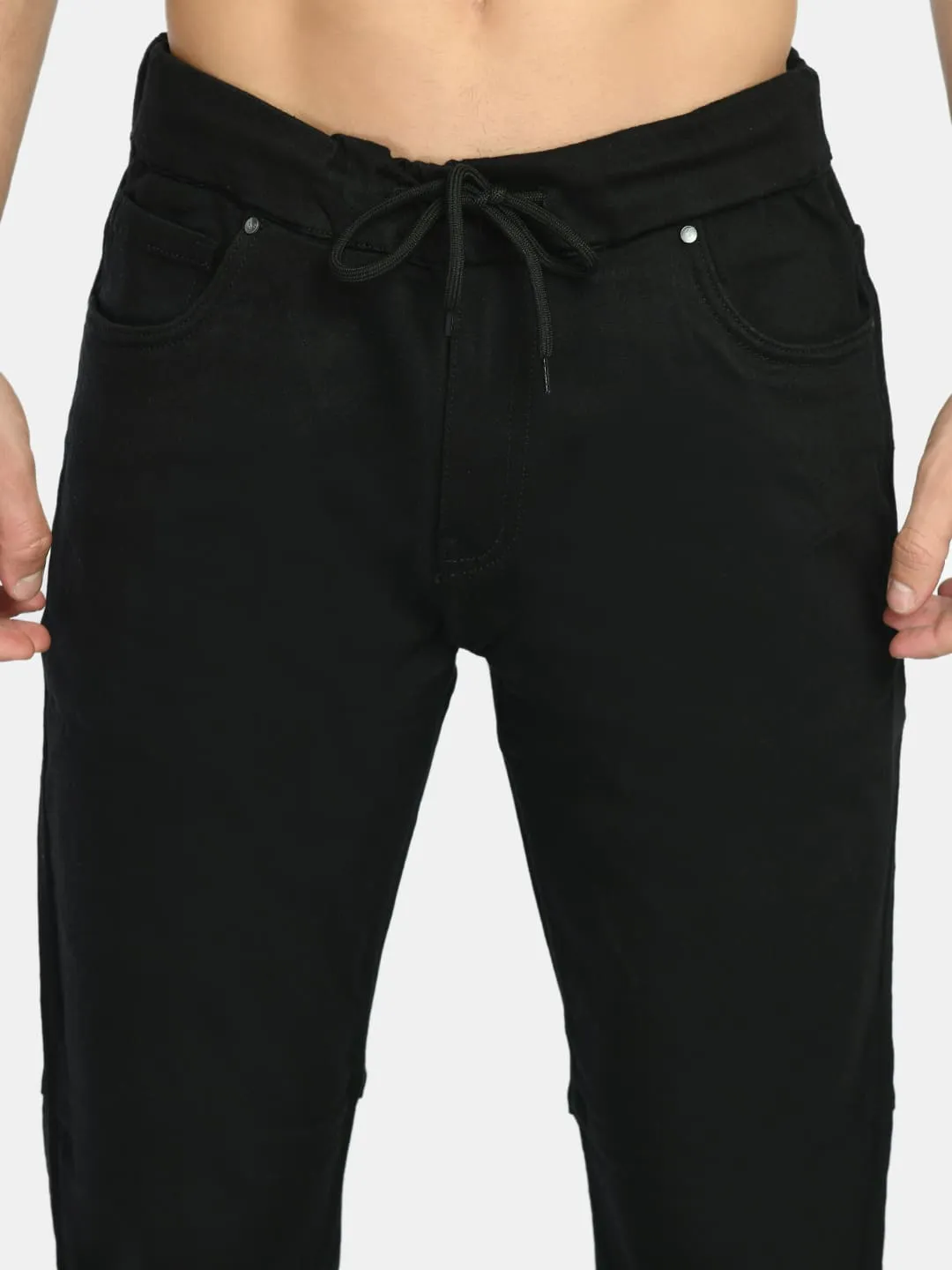 Men's Black Solid Narrow Fit Casual Jogger