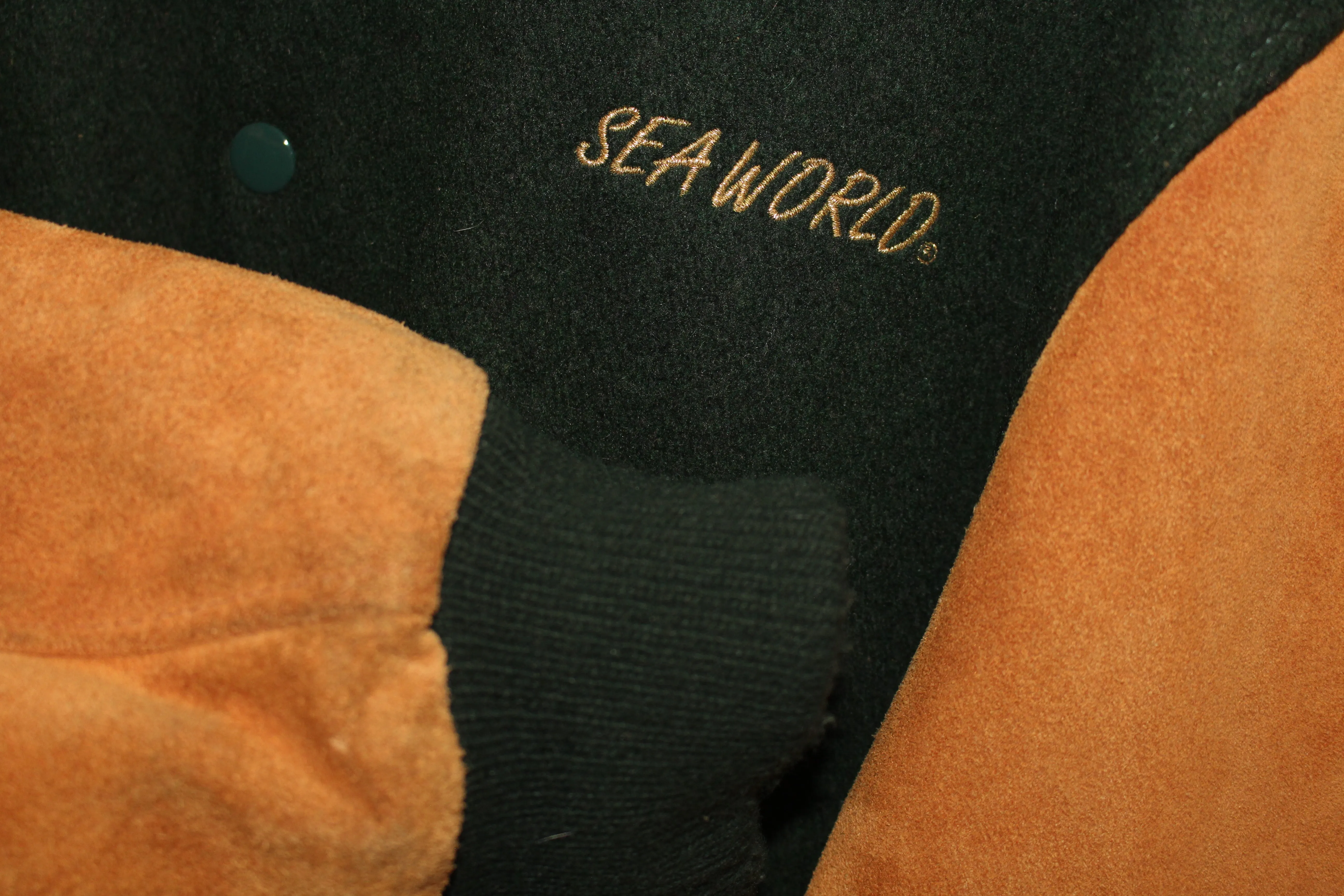 Rare SeaWorld Mac Murray Suede & Wool Bomber Jacket (XL)