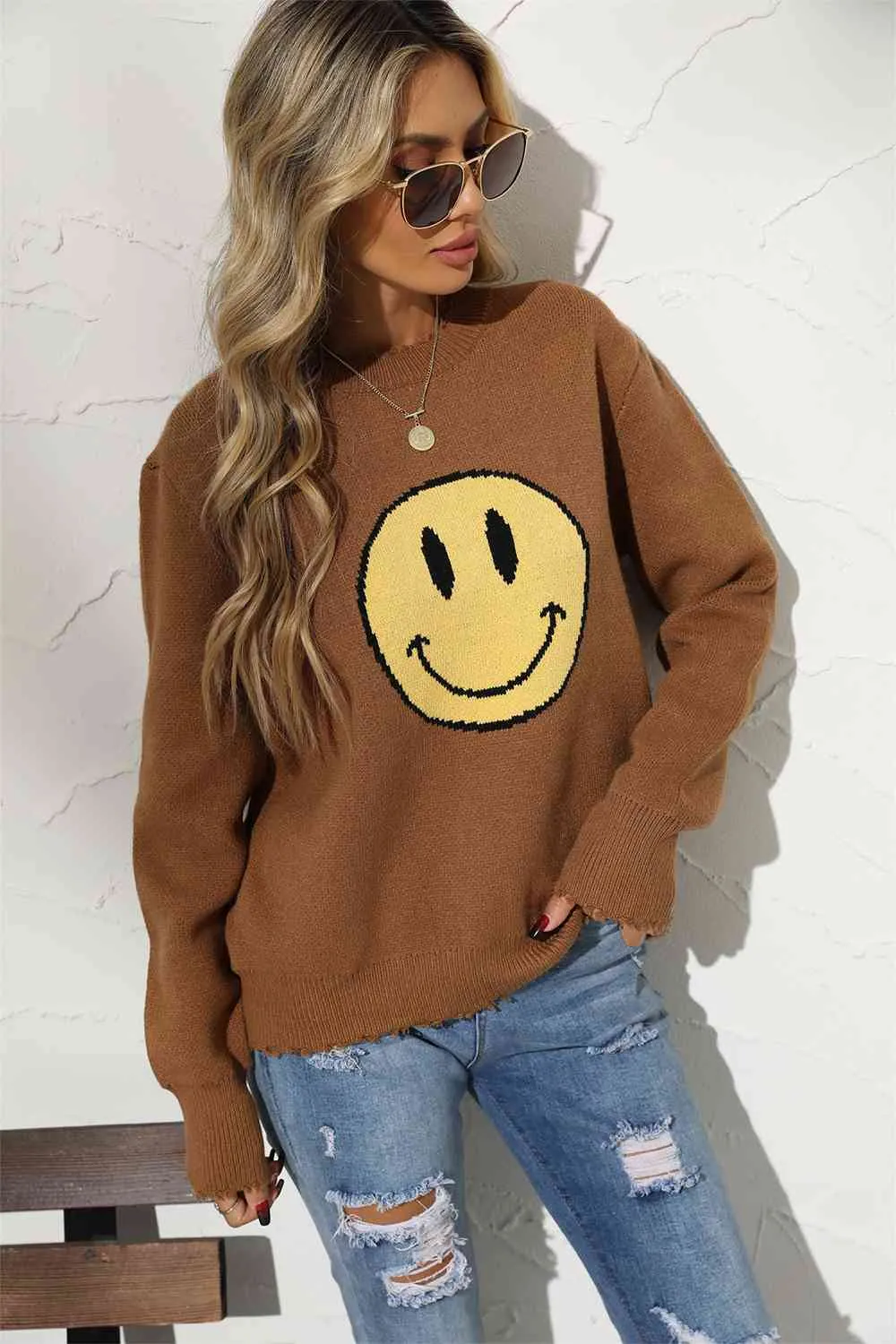 Round Neck Long Sleeve Smily Face Graphic Sweater