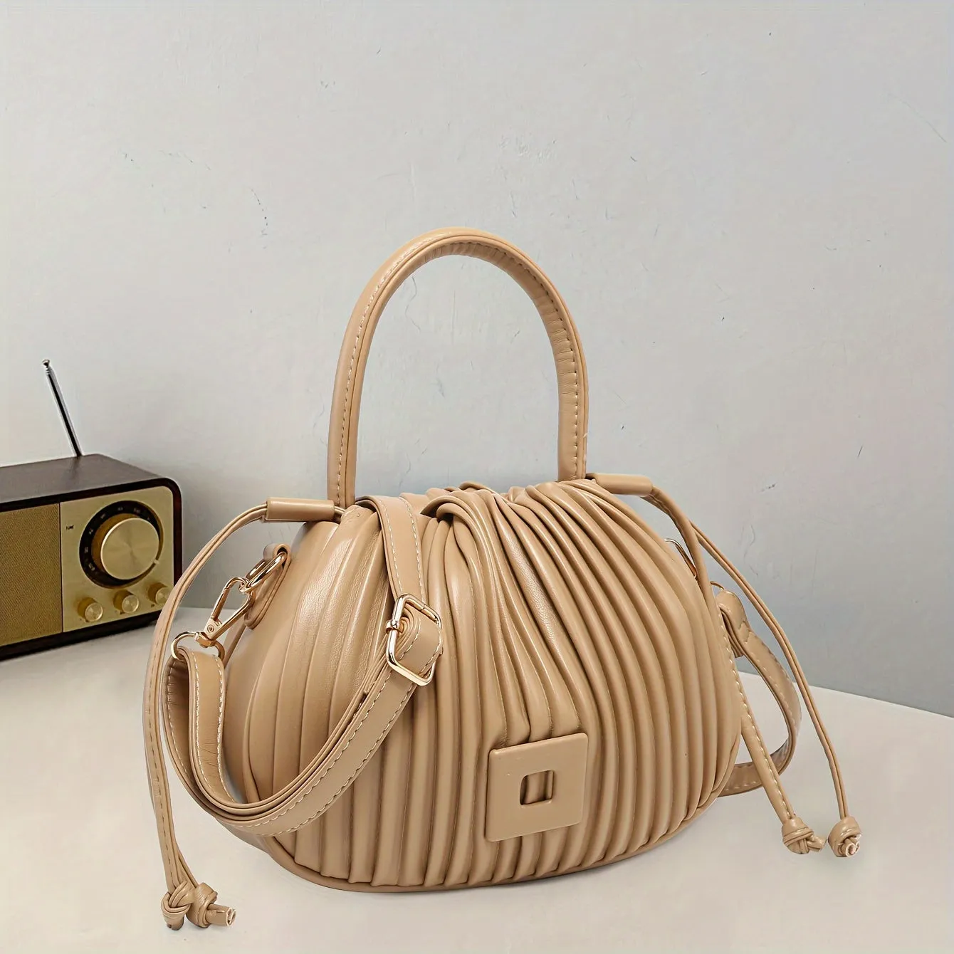 Women's Pleated Handbag - Detachable Shoulder Strap, Drawstring Bucket Design, Perfect for Parties, Travel, Shopping, and Dates