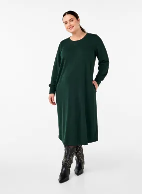 Zizzi Sia Sweater Dress in Green